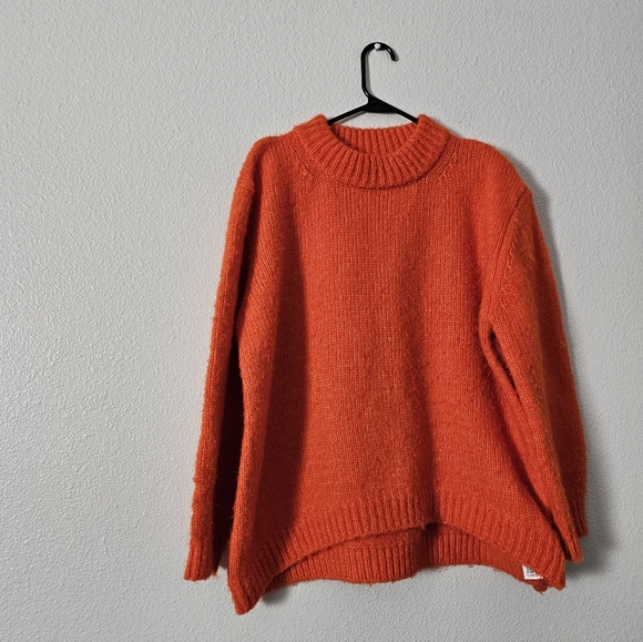 ASOS Sweaters - Cozy Orange Crewneck Women's Sweater Sz XS